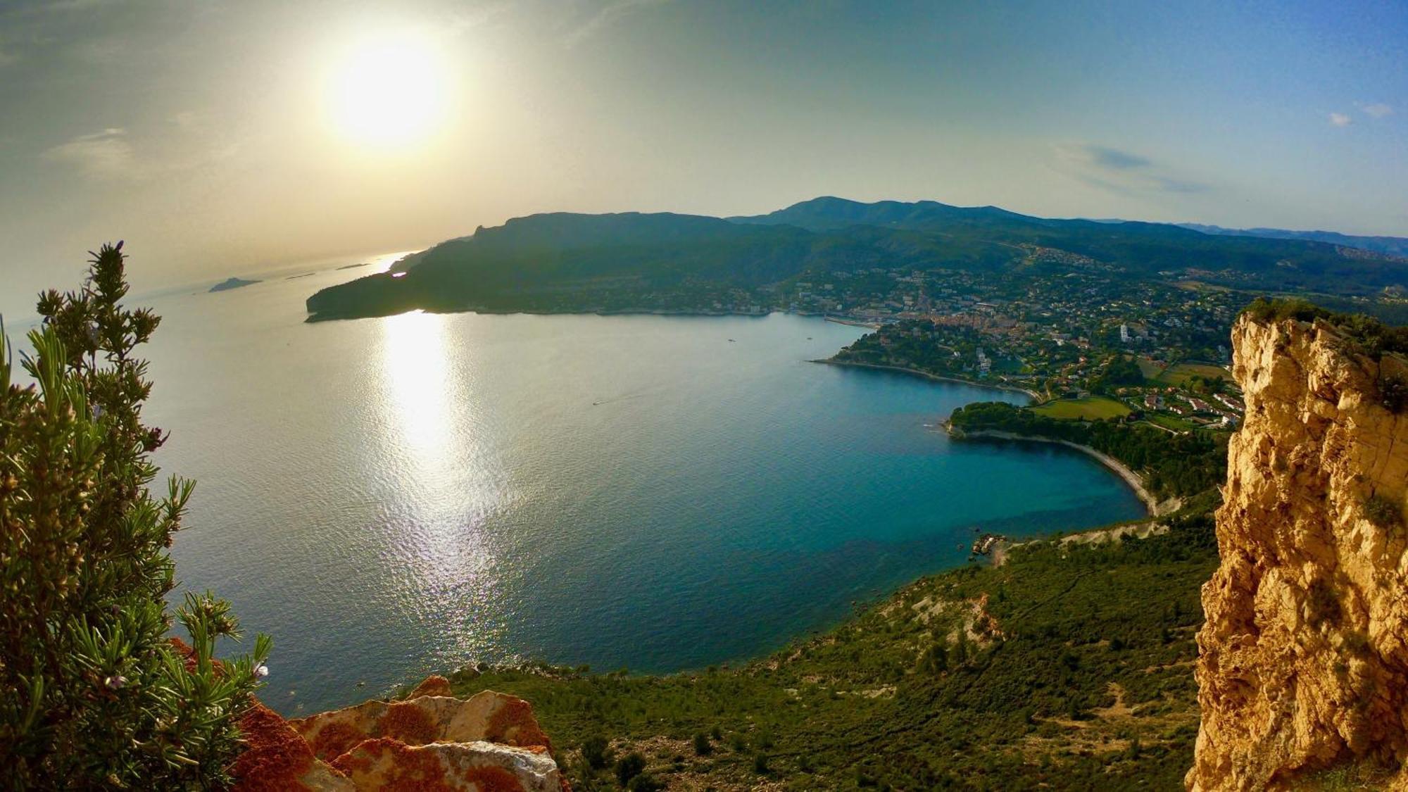 Un Balcon, Au Coeur Du Village Cassis Exteriör bild